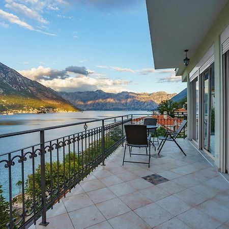 Villa Kosta Donji Morinj Exterior foto