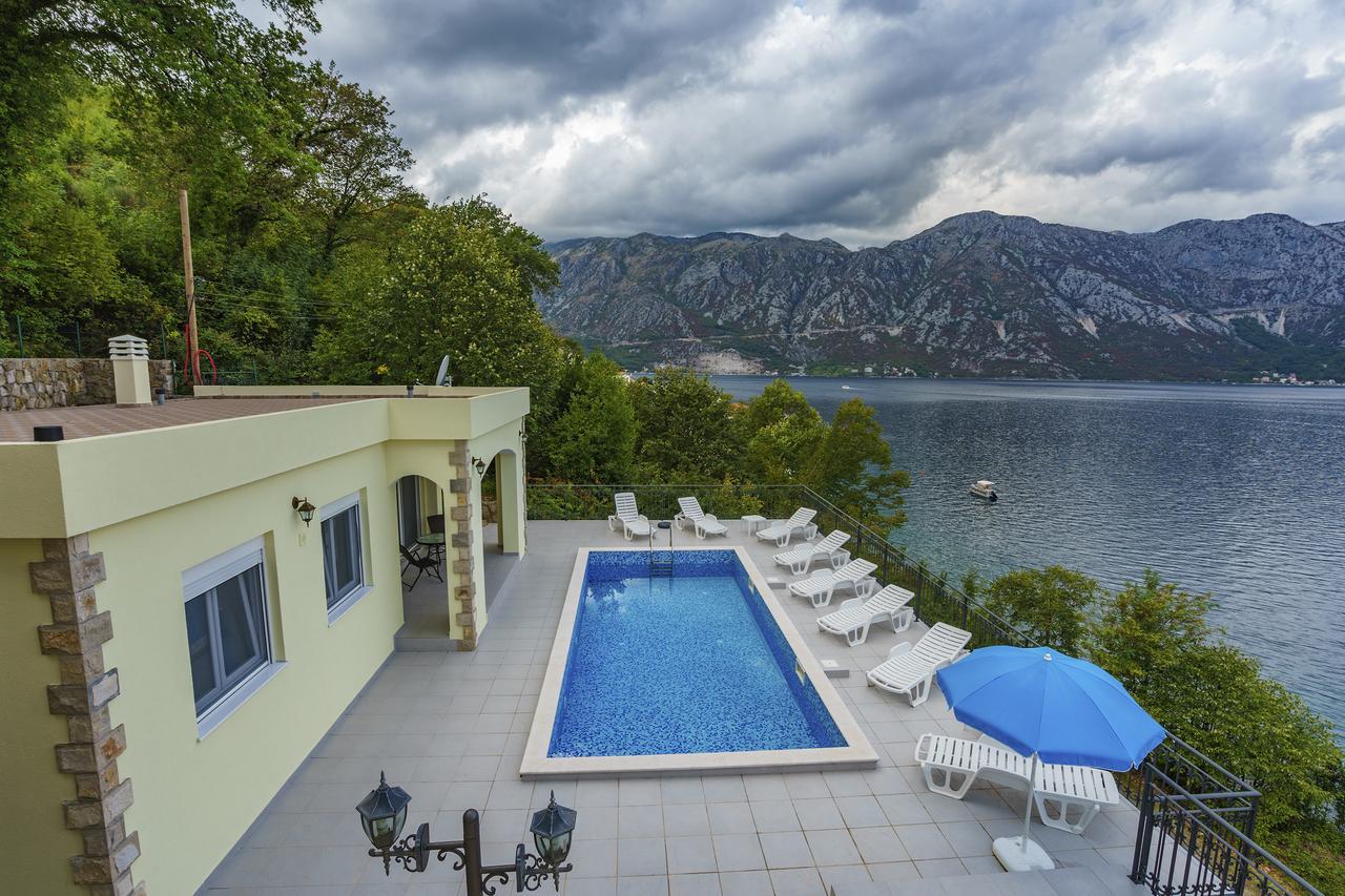 Villa Kosta Donji Morinj Exterior foto